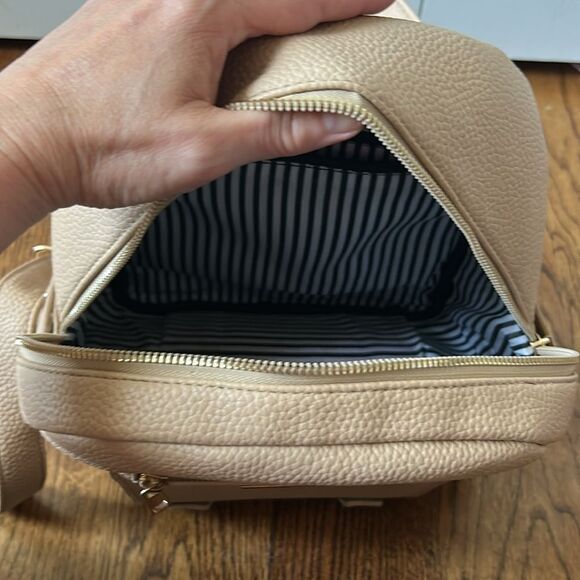 Alexis Bendel Backpack - Picture 4 of 4